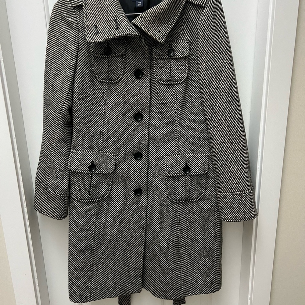 Wool GAP Herringbone Black and White coat